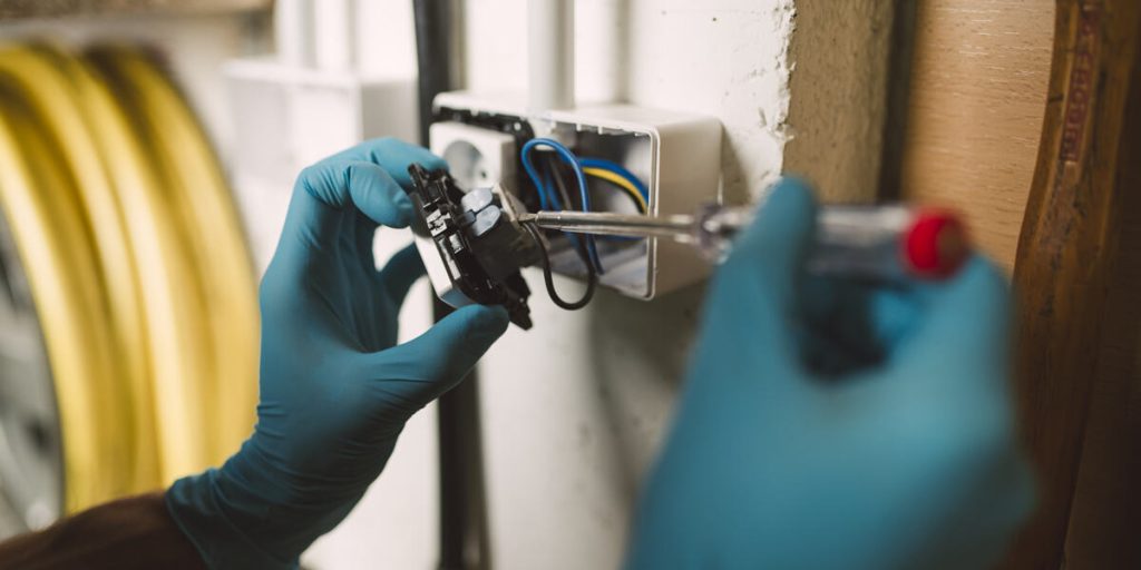 electrical outlet & switch repair in Hurricane, WV